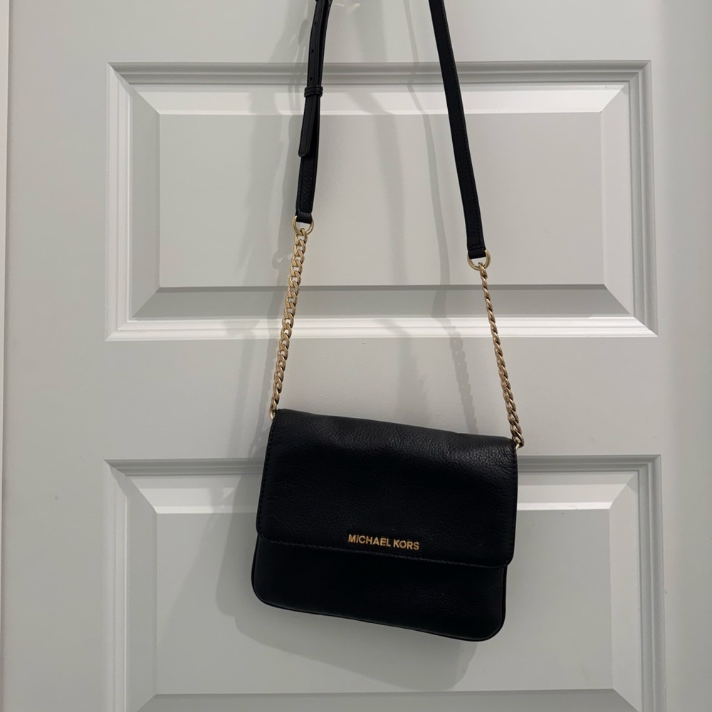 Michael Kors Purse Bedford Double Gusset Leather Clutch Crossbody Chain Strap
